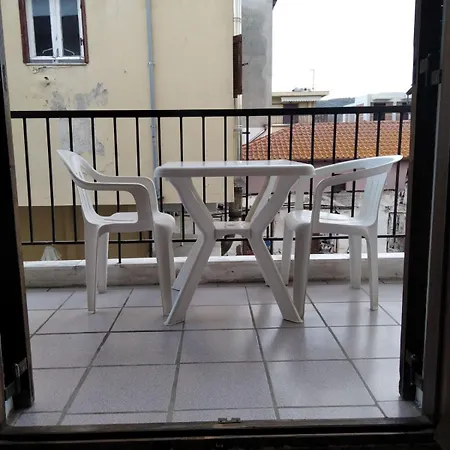 Labyrinthos Apartment