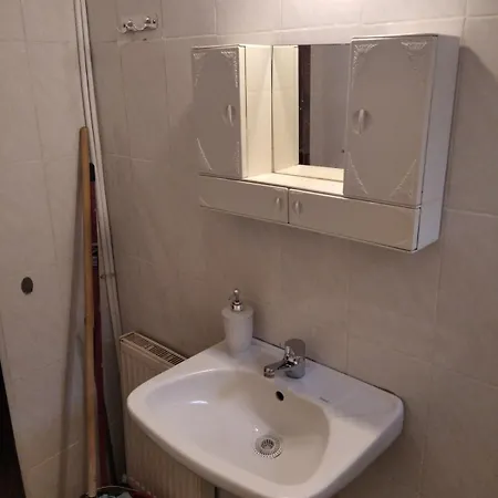 Apartment Labyrinthos *