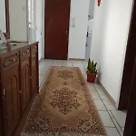 Labyrinthos *