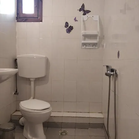 Labyrinthos Apartman Jeriszósz