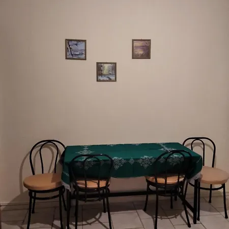 Labyrinthos Apartman Jeriszósz