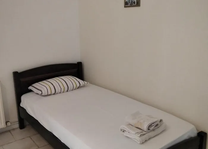 Labyrinthos Apartman *