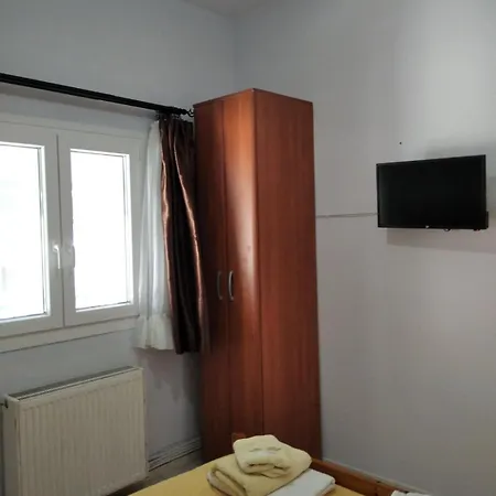 Labyrinthos إيريسوس