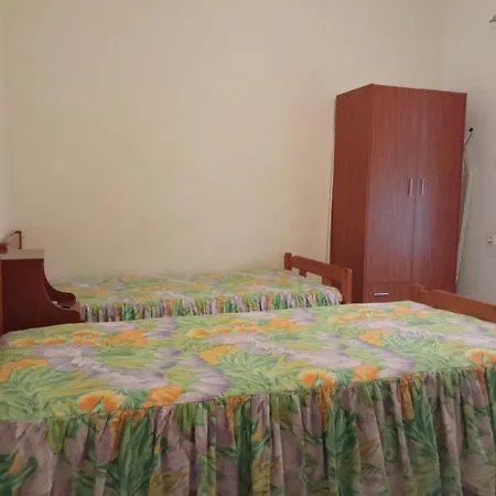 Apartment Labyrinthos *